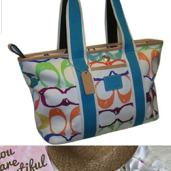 Meet your Posher, Christina - Picture 4 of 8